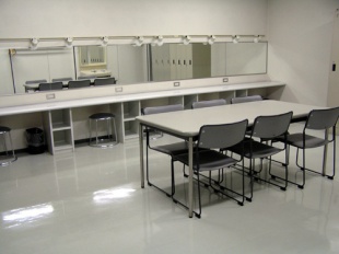 小ホール楽屋１